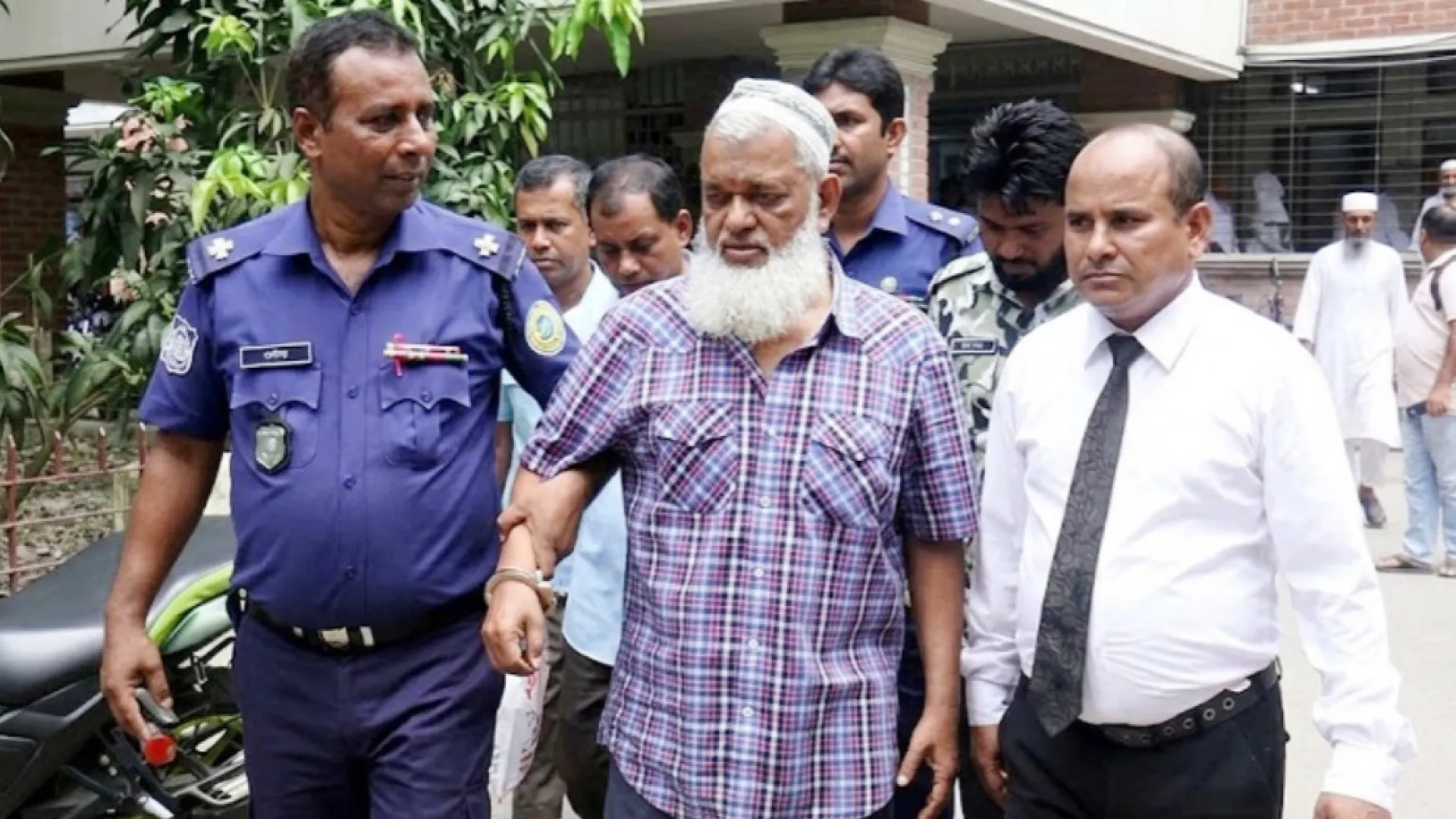 বরিশালে শ্যালিকার সঙ্গে সম্পর্কের জের, স্ত্রী হত্যায় প্রকৌশলীর যাবজ্জীবন কারাদণ্ড